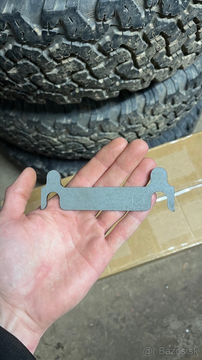 Podložky pod ramená Mitsubishi - 3