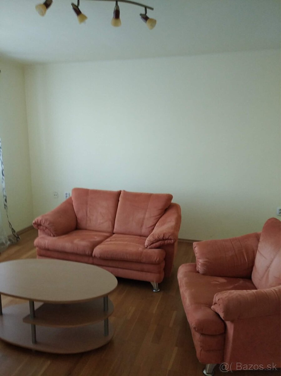 Prenájom v Komárne + wifi v centre - 3