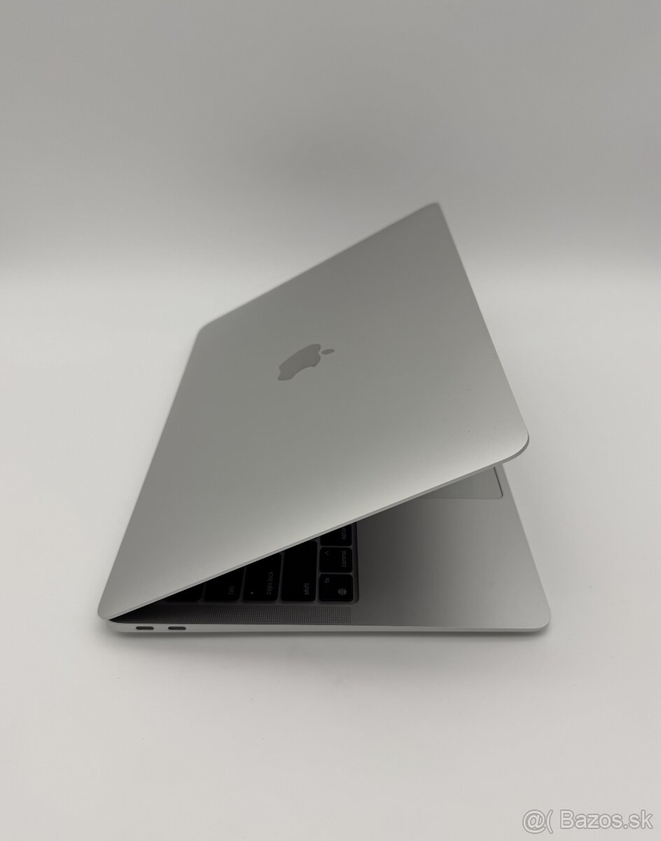 MacBook Air 13" M1 8/256GB Silver + ZÁRUKA - 3