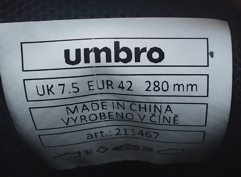 Umbro Jackuzzi 3.0 "42" (pánske) - 3