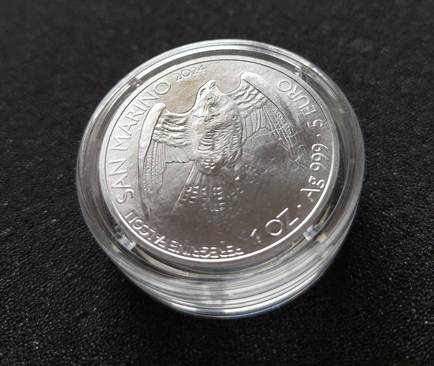 San Marino 1oz 2025 Falcon investicne striebro - 3