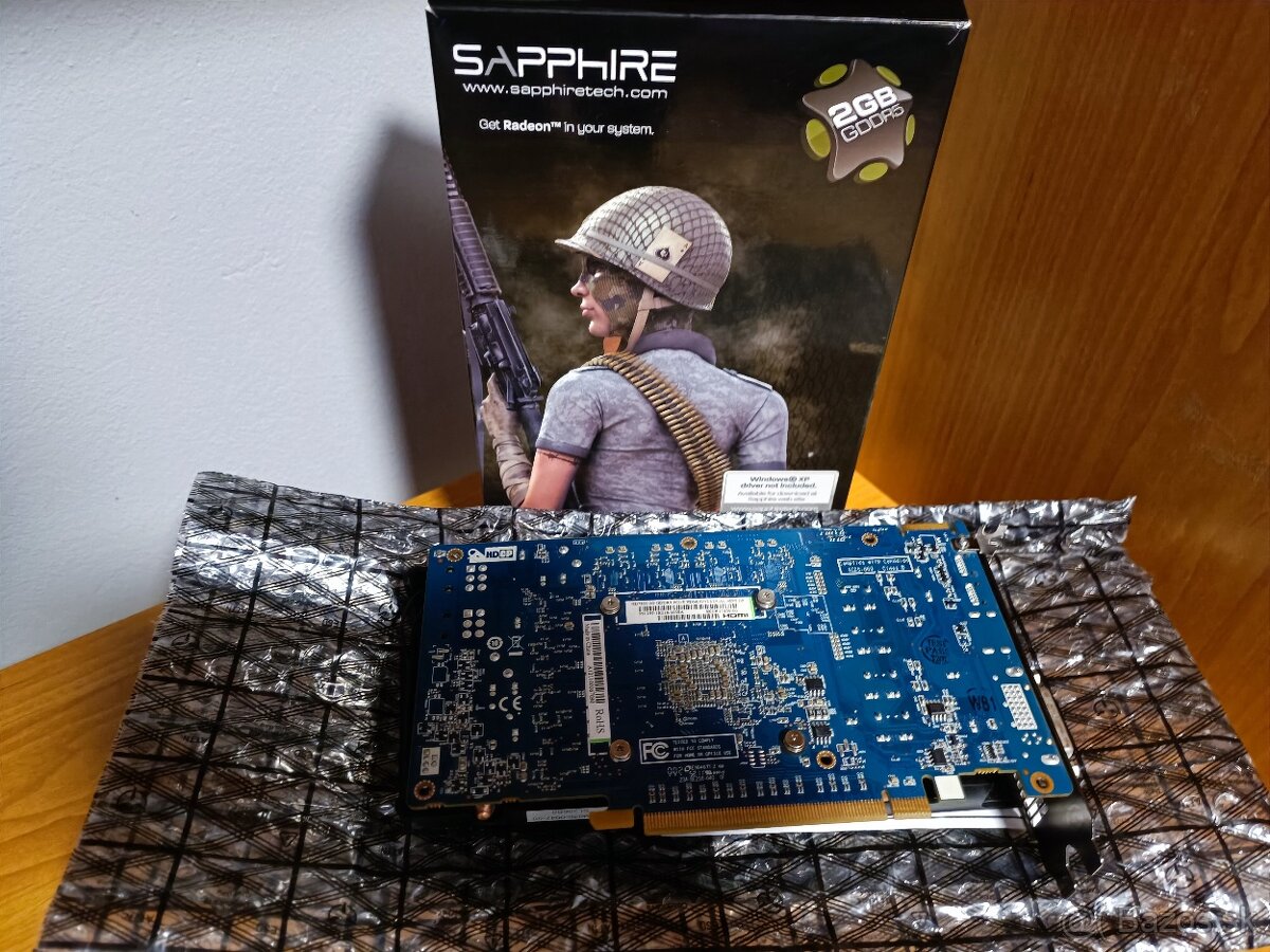 Predám RADEON SAPPHIRE HD 7850 2GB - 3