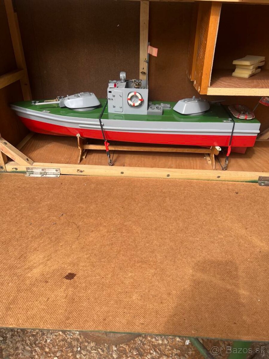 Predám drevený model lode - 3