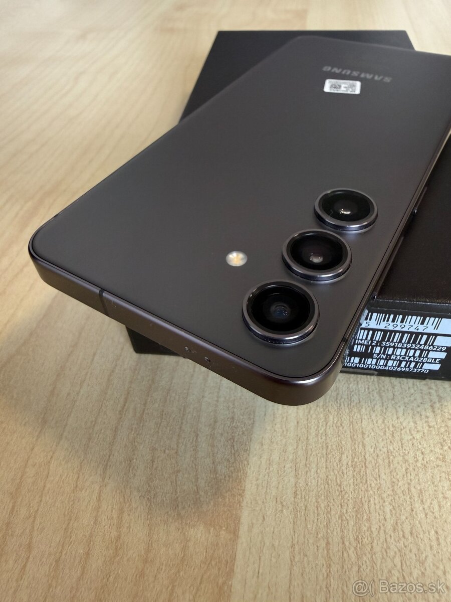 Samsung Galaxy S24 - 3