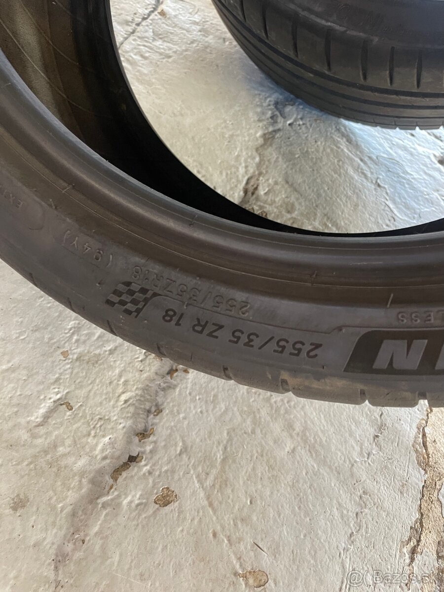 Pneumatiky pilot sport 4 - 3