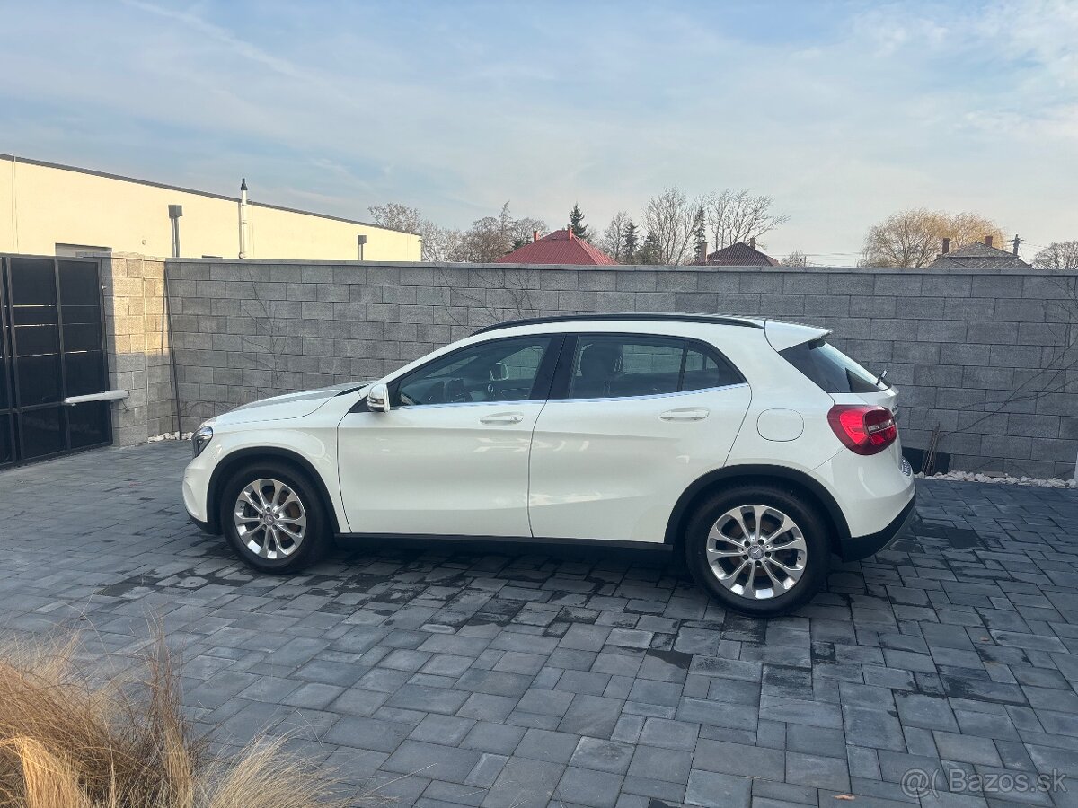 Mercedes Benz GLA 200d - 3