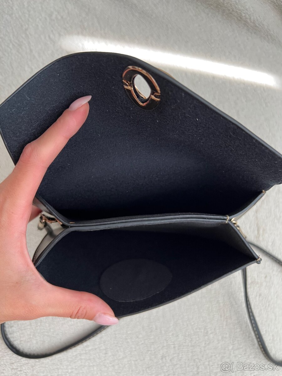 Malá Chanel kabelka - 3