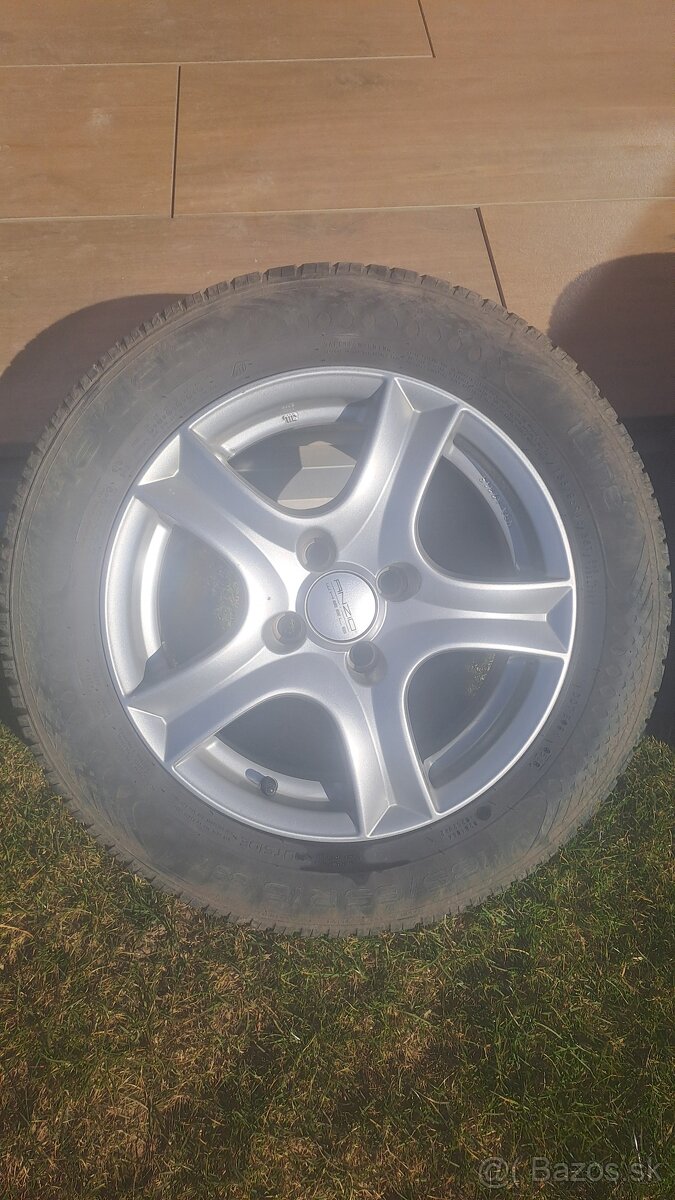 Elektróny 4x100 R15 - 3