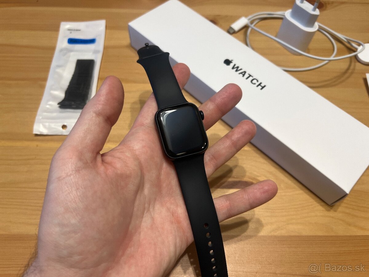 Apple Watch SE (GPS) 2.gen 40mm Midnight - 3
