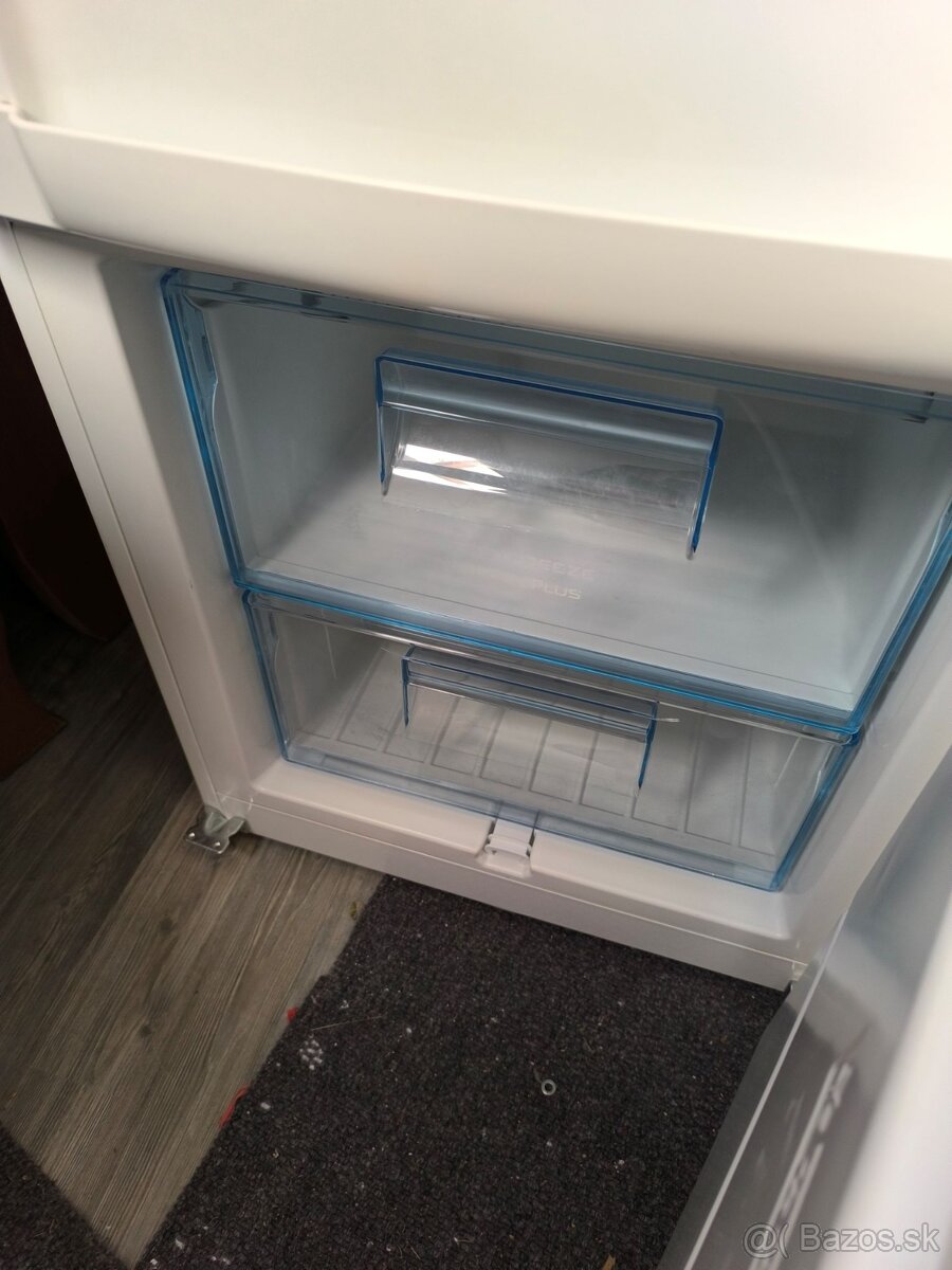 chladnička elektrolux - 3