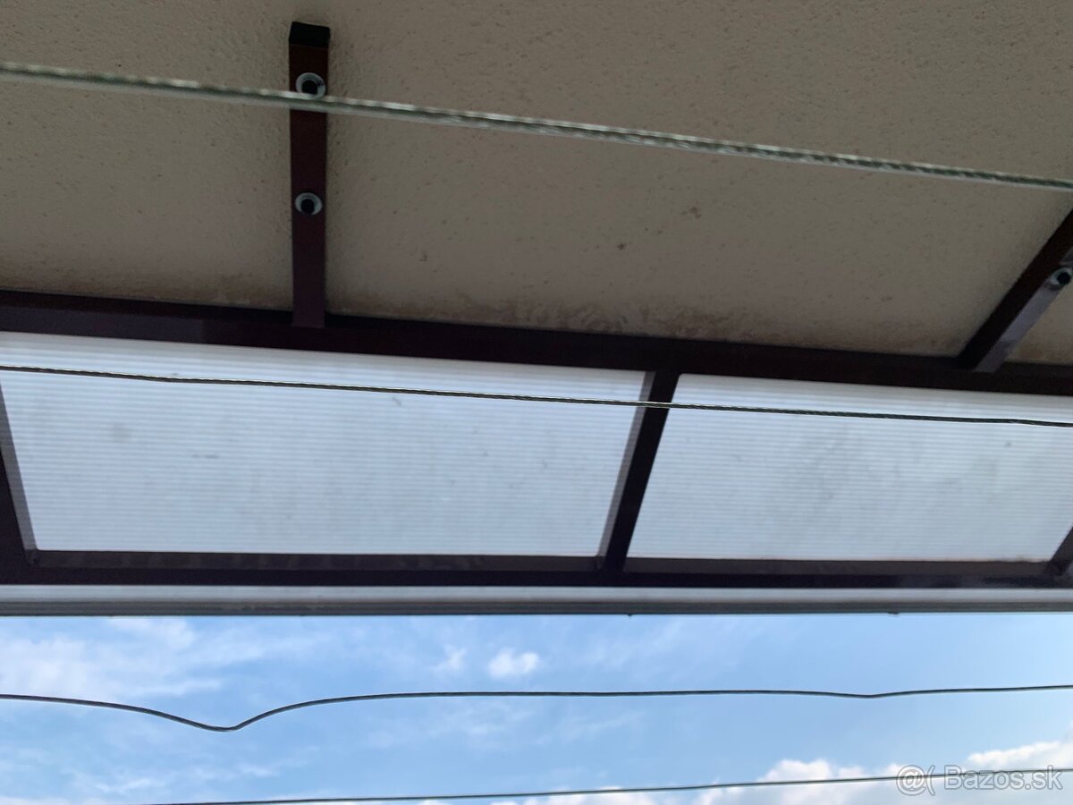 Strieska na balkon - kov + lexan - 3