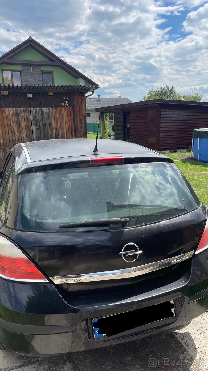 Opel Astra H - 3
