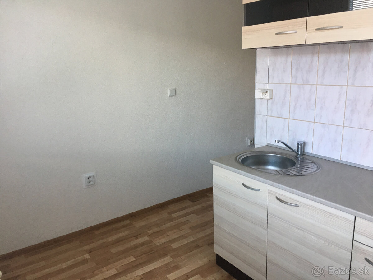 Prenájom dvojizbového bytu, Detva - 3