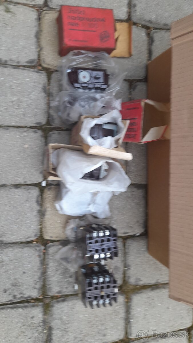 Stykac V16M ,istiace rele R100 elektrosuciastky - 3