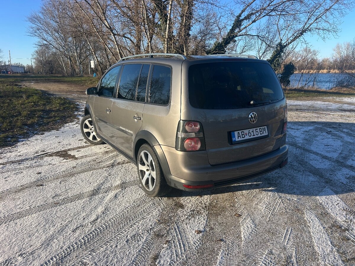 VW Touran Cross 1,9TDi 7m. - 3