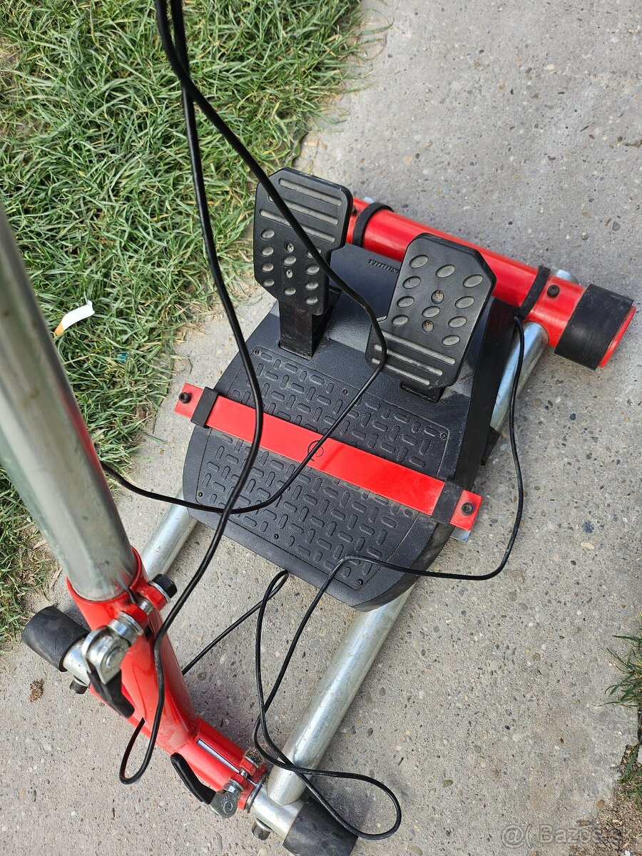 Volant Thrustmaster Ferrari 458 SPIDER + Stojan - 3