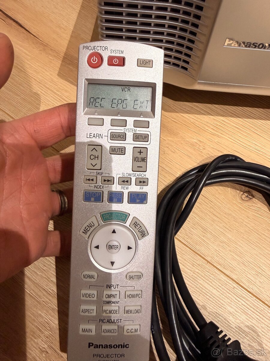 Projektor panasonic - 3