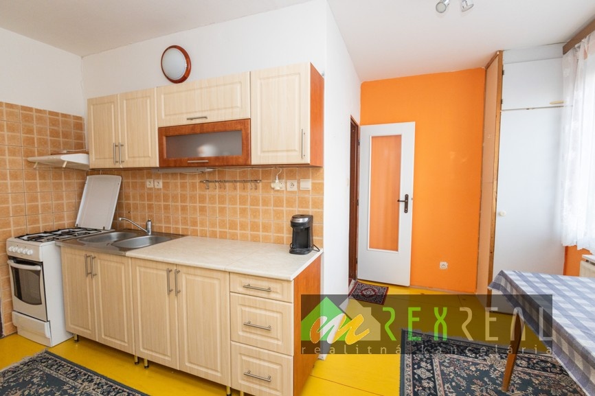 Predaj 4 izbového bytu s balkónom, Veľký Krtíš. - 3