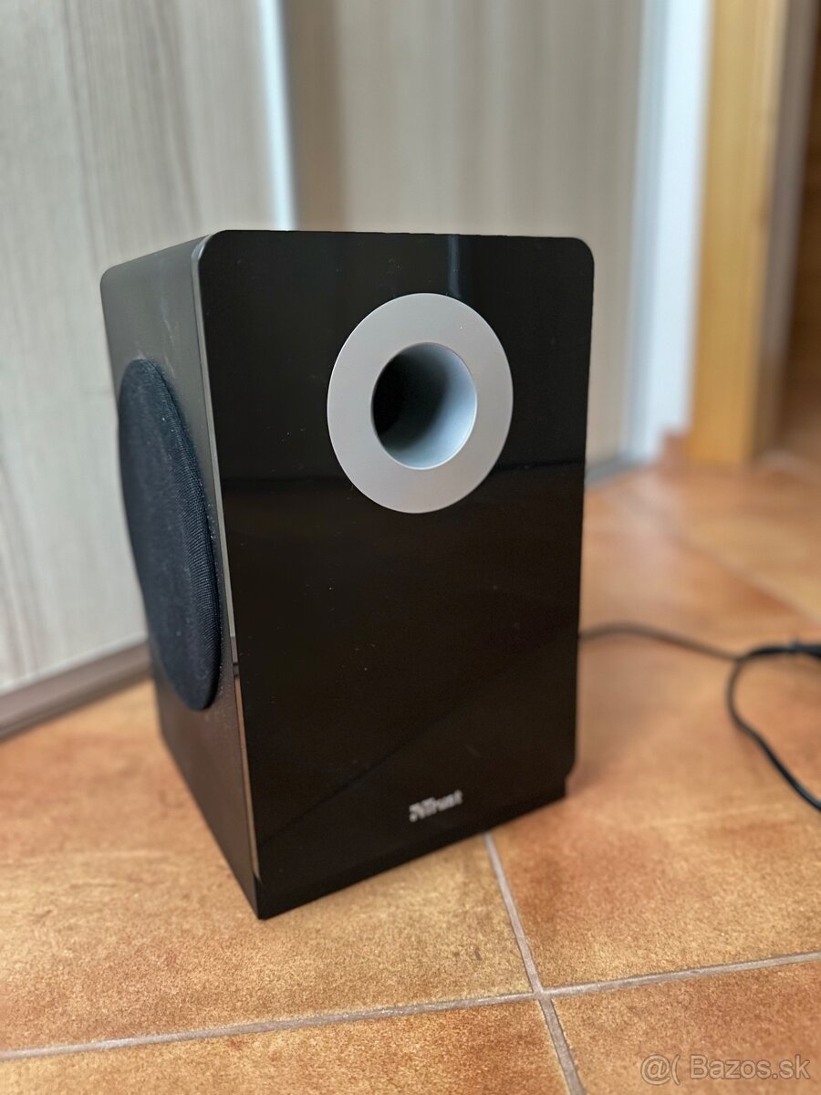 Repráky a subofér značky Trust - 3