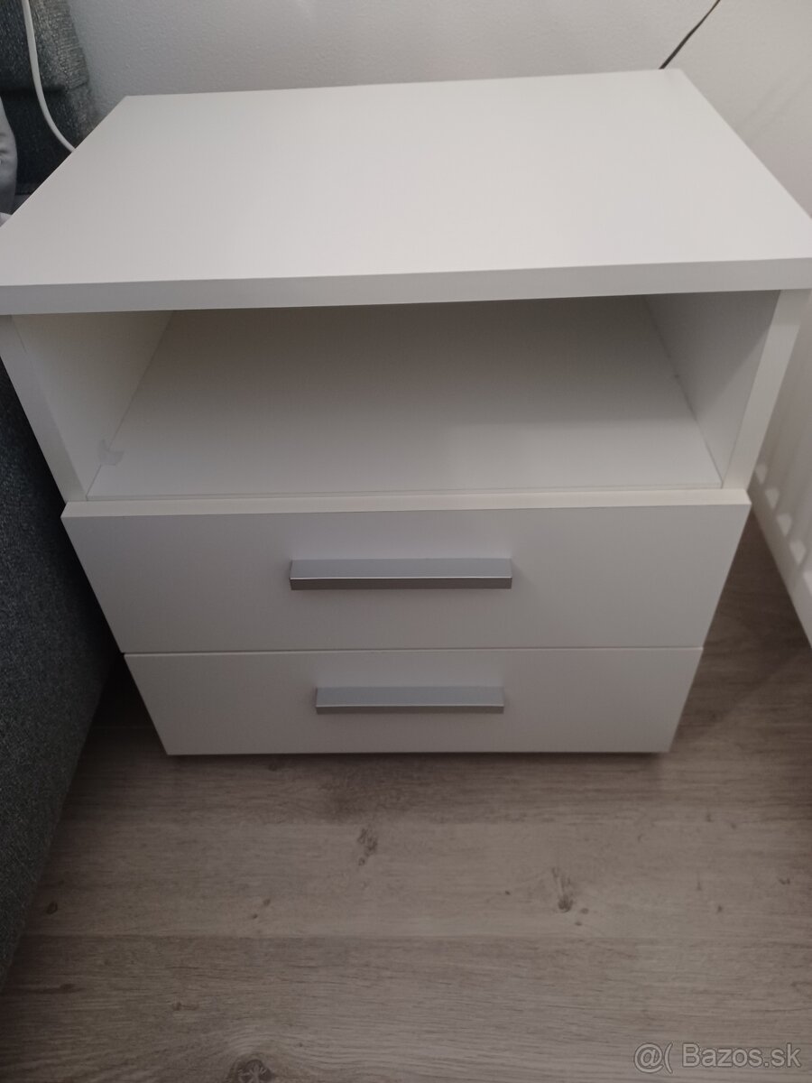 Nočné stolíky - 3