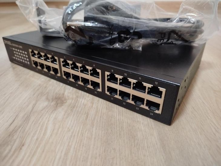 ZyXEL Switch 24 port GS1100-24E Gigabit - 3