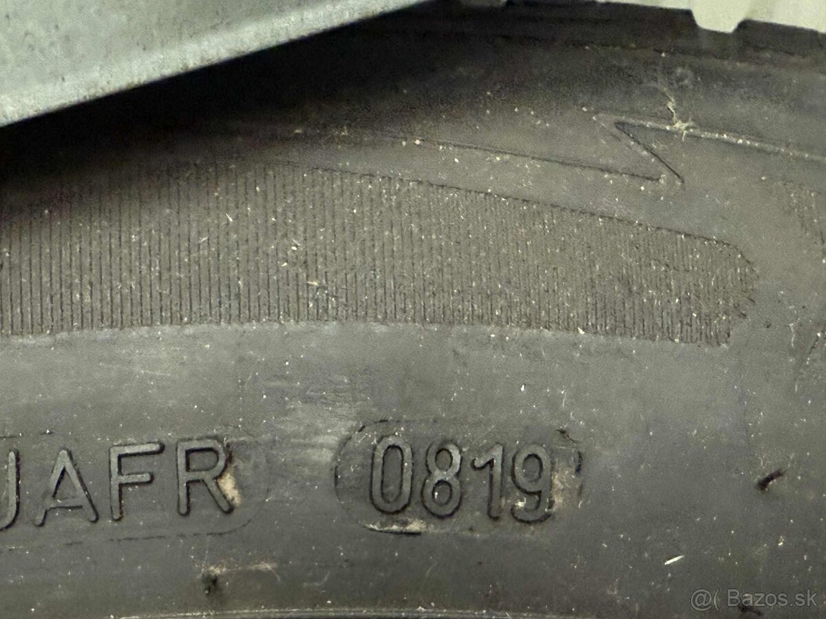 235/55 R19 Goodyear - 3