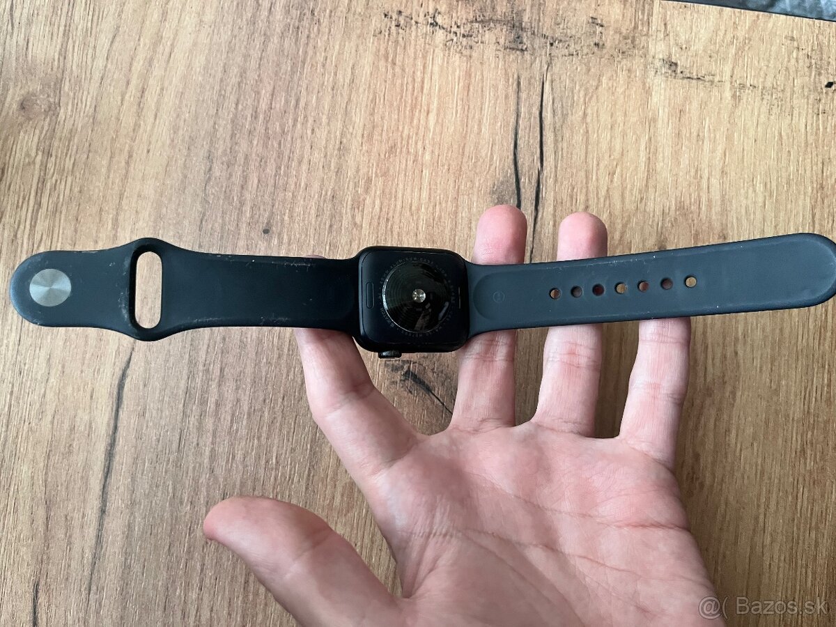 Apple Watch SE 2. generácia 40mm - 3