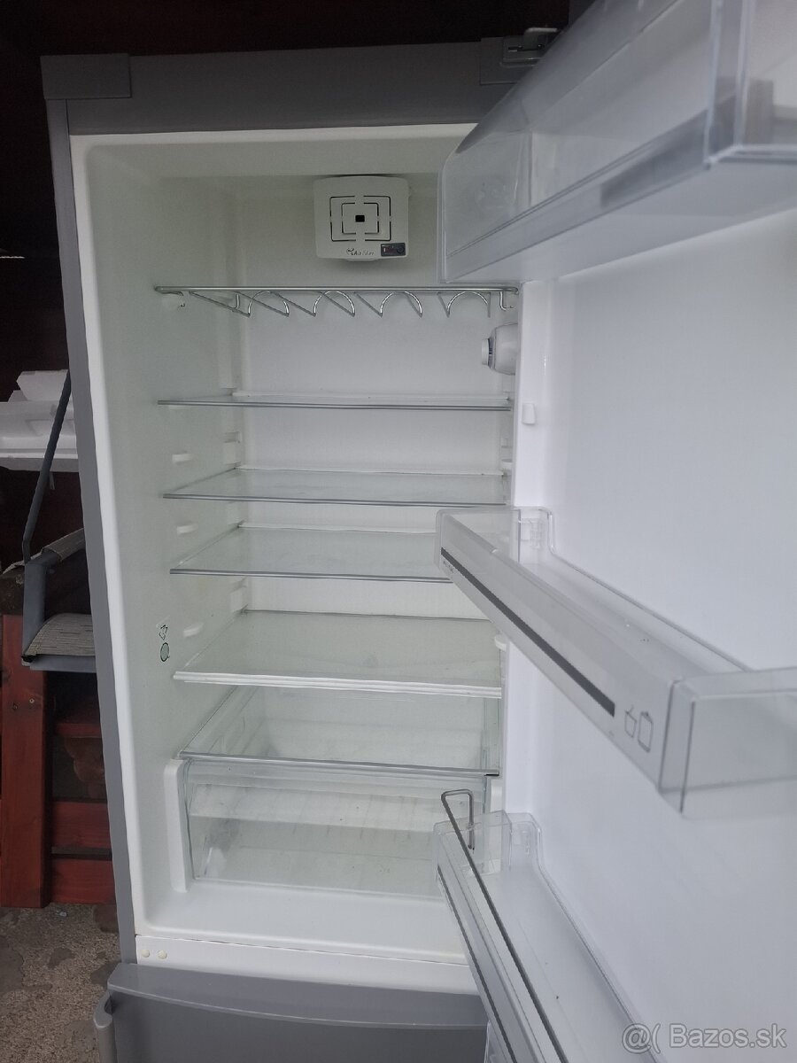 Chladnička s mrazničkou Whirlpool - 3