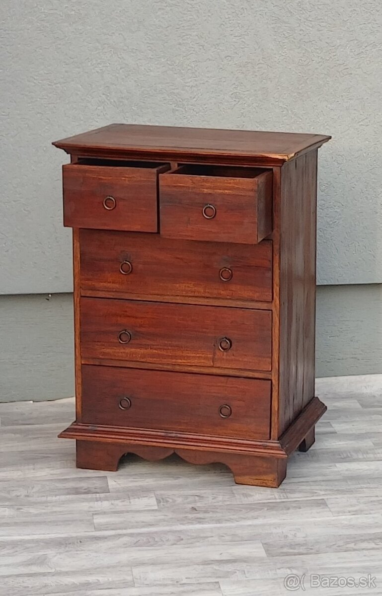 Komôdka v koloniálnom štýle. - 3