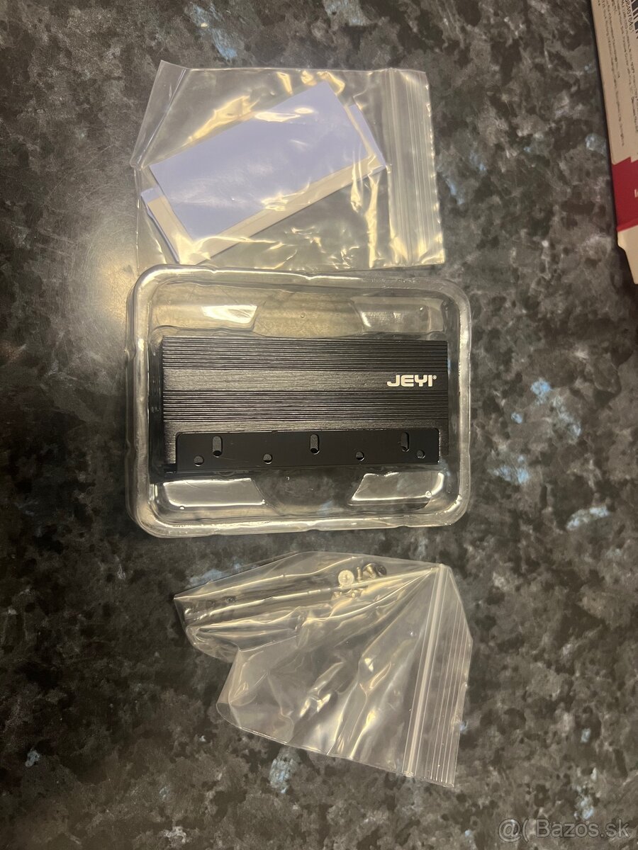 Chladič na M.2 SSD disk - 3