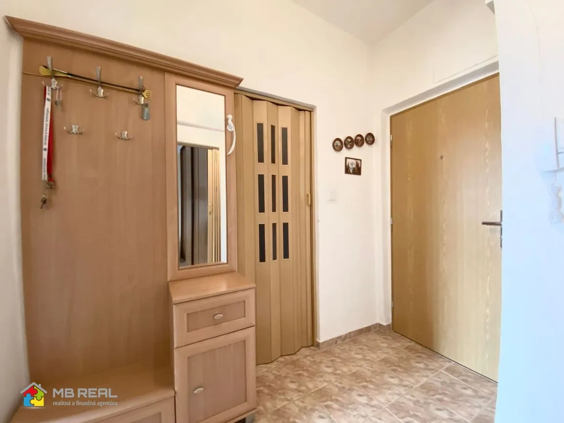 Jednoizbový byt s balkónom, Žiar nad Hronom, centrum, 40 m2 - 3