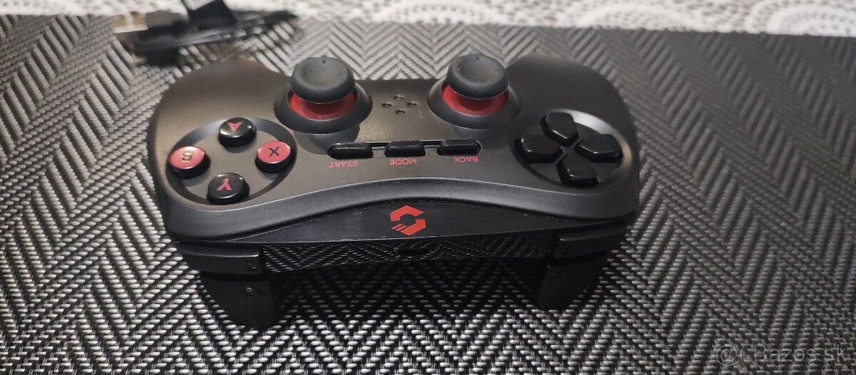 Predám gamepad - 3