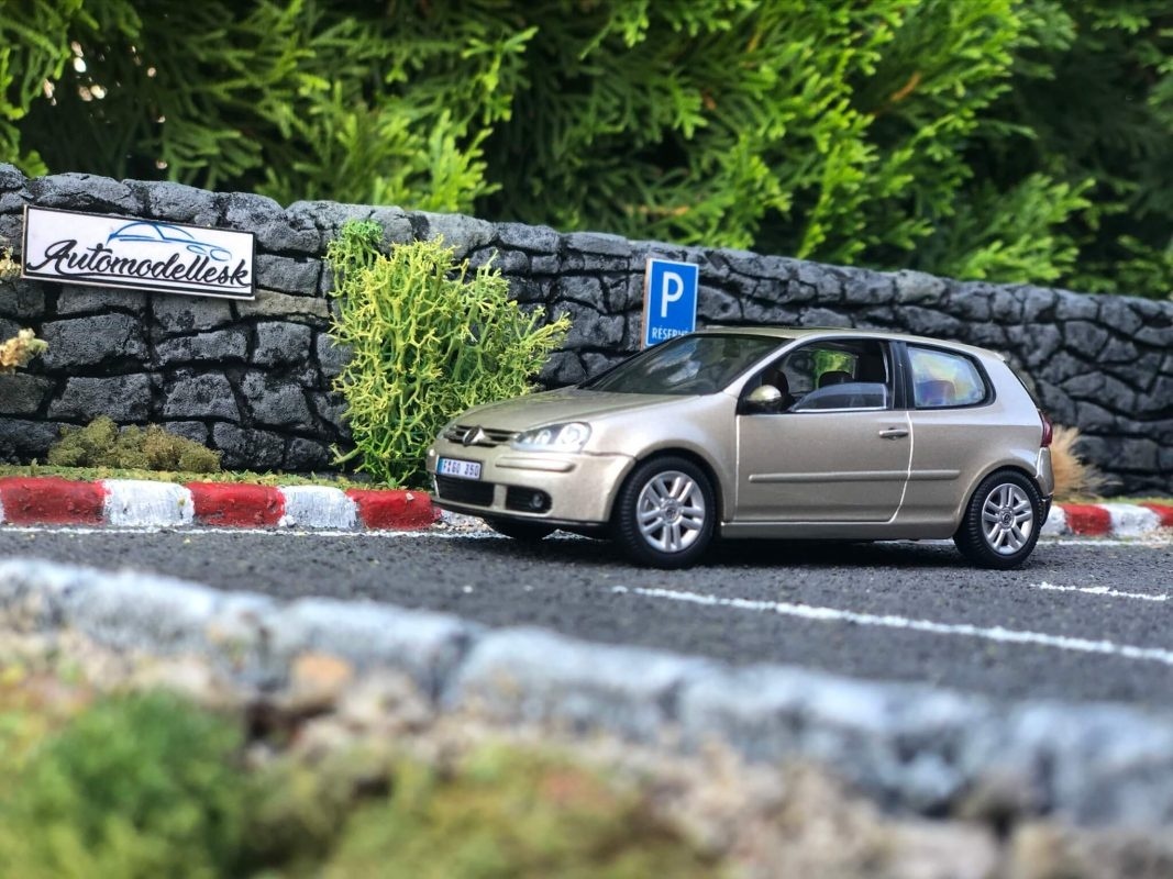 VW predam zberatelsky model v mierke 1:43 a 1:24. - 3