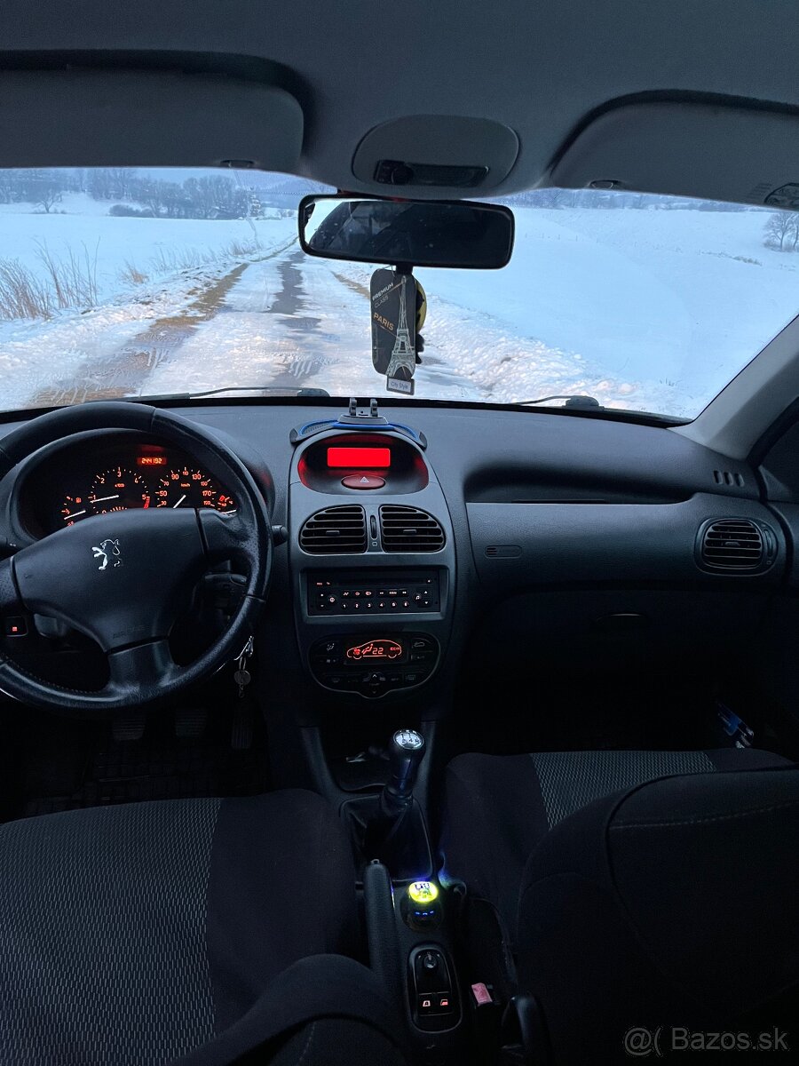 Peugeot 206 2.0 HDI - 3