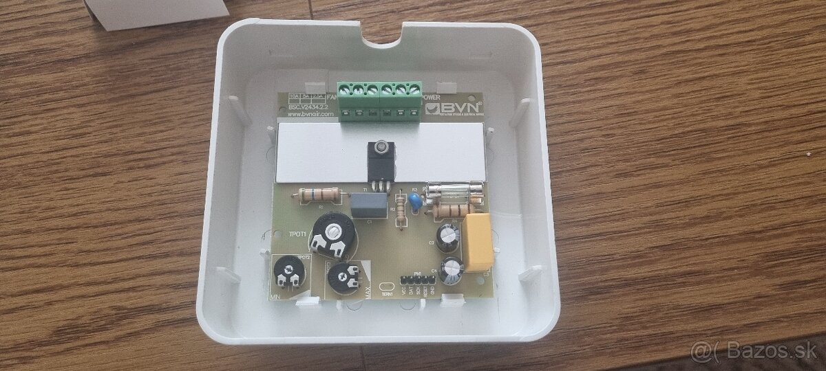 Regulátor otáčok ventilátora a motora AC - 3