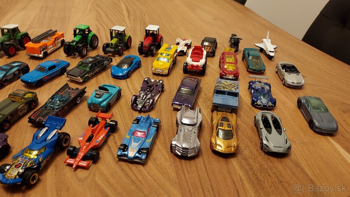 Hotwheels autíčka - 3