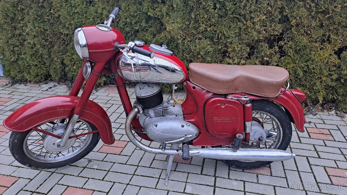 Jawa 250/353 - 3