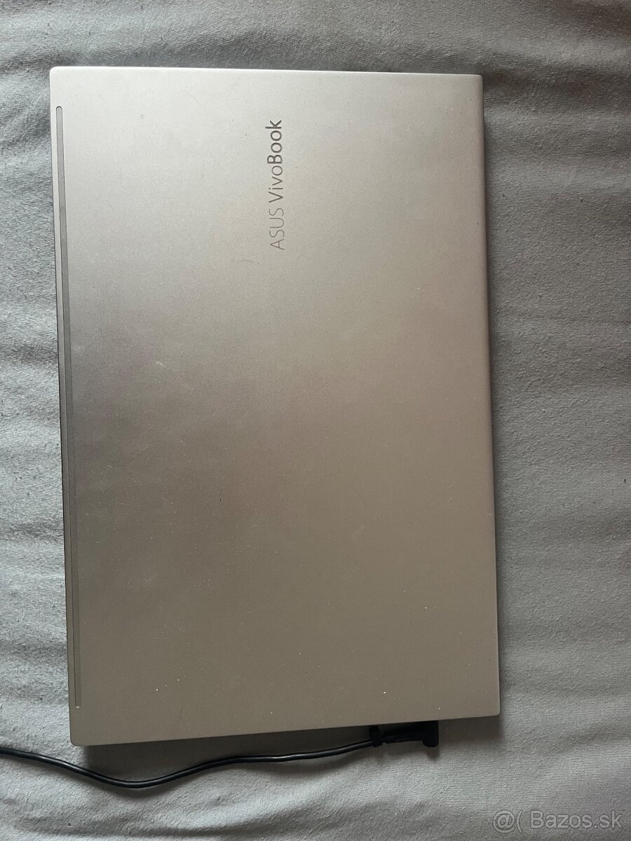 Asus Vivobook 15 - 3