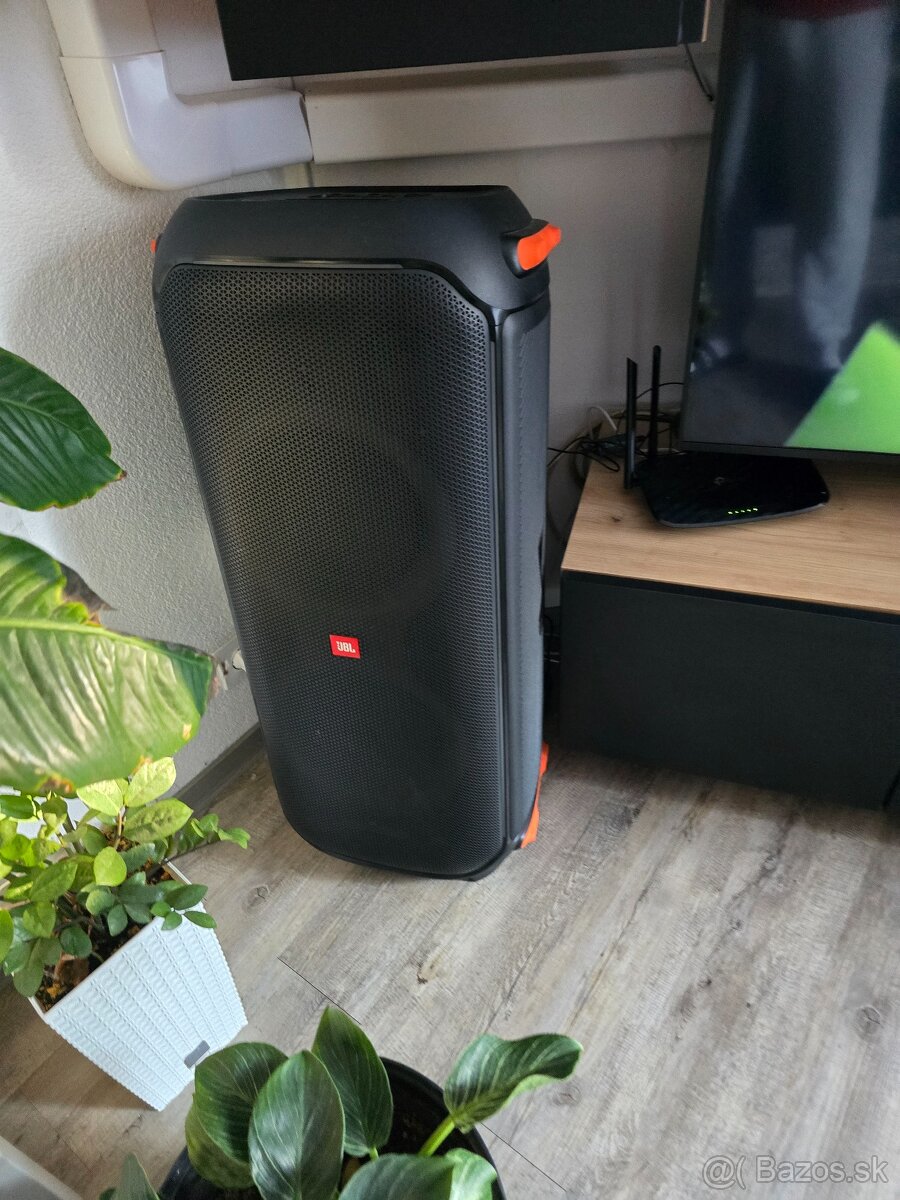 JBL710 partybox - 3