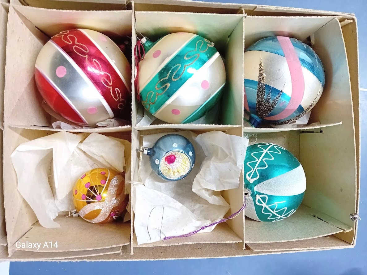 Vianočné gule a svetielka - 3