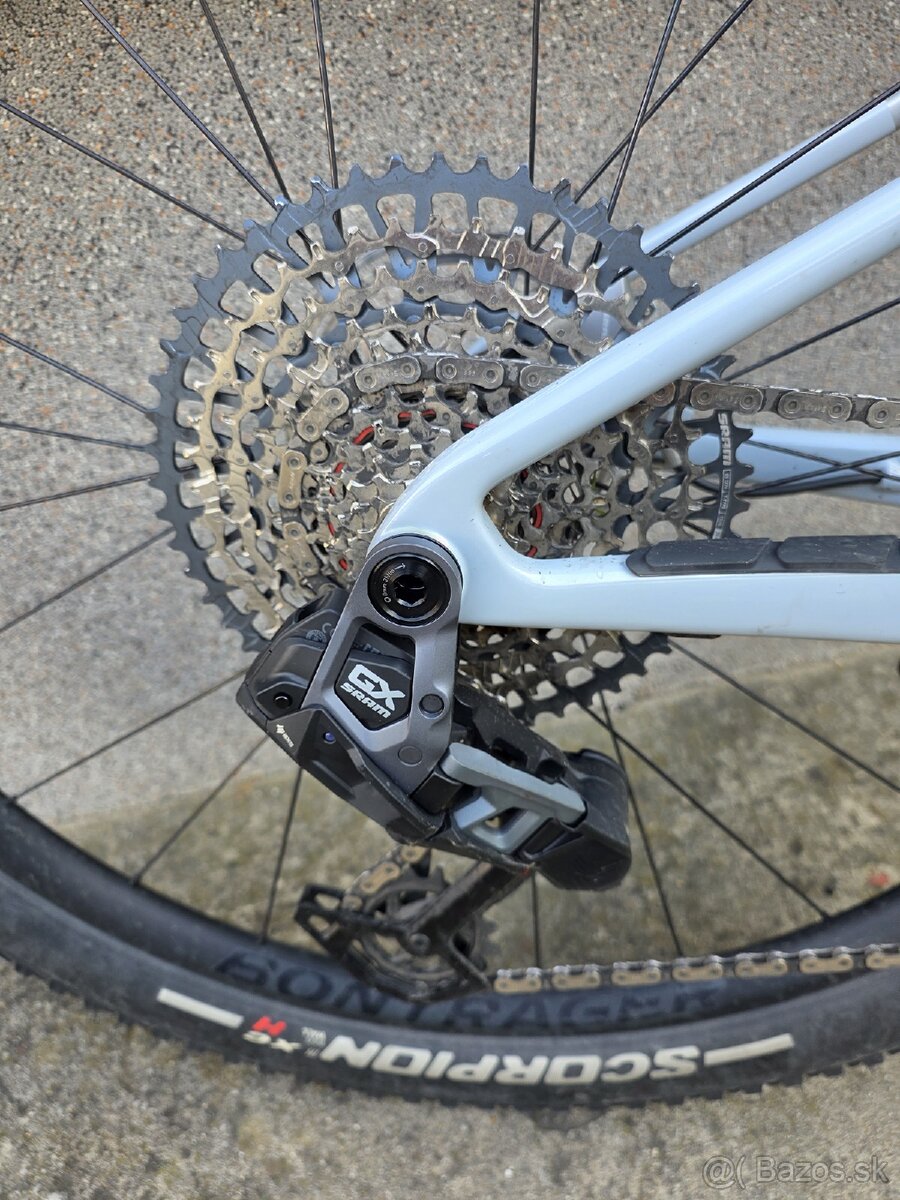 Trek Supercaliber 9.7 L 2025 - 3