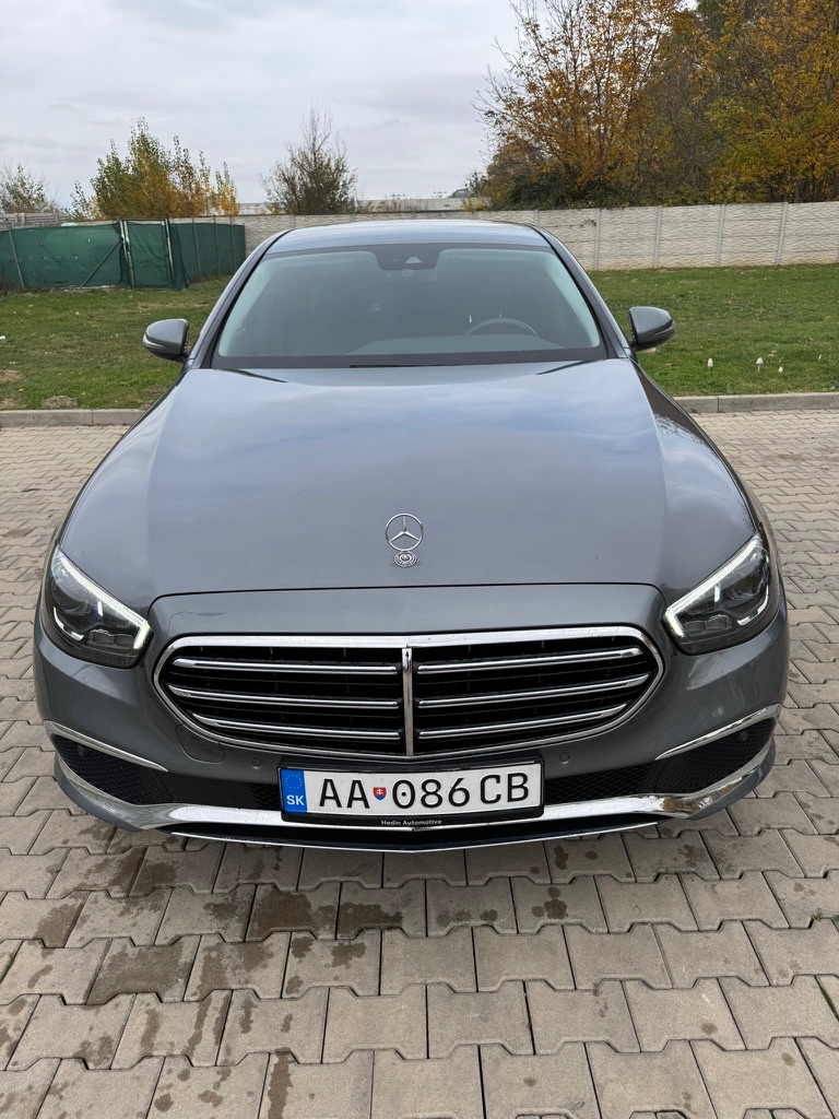 Mercedes-Benz E trieda 200 - 3