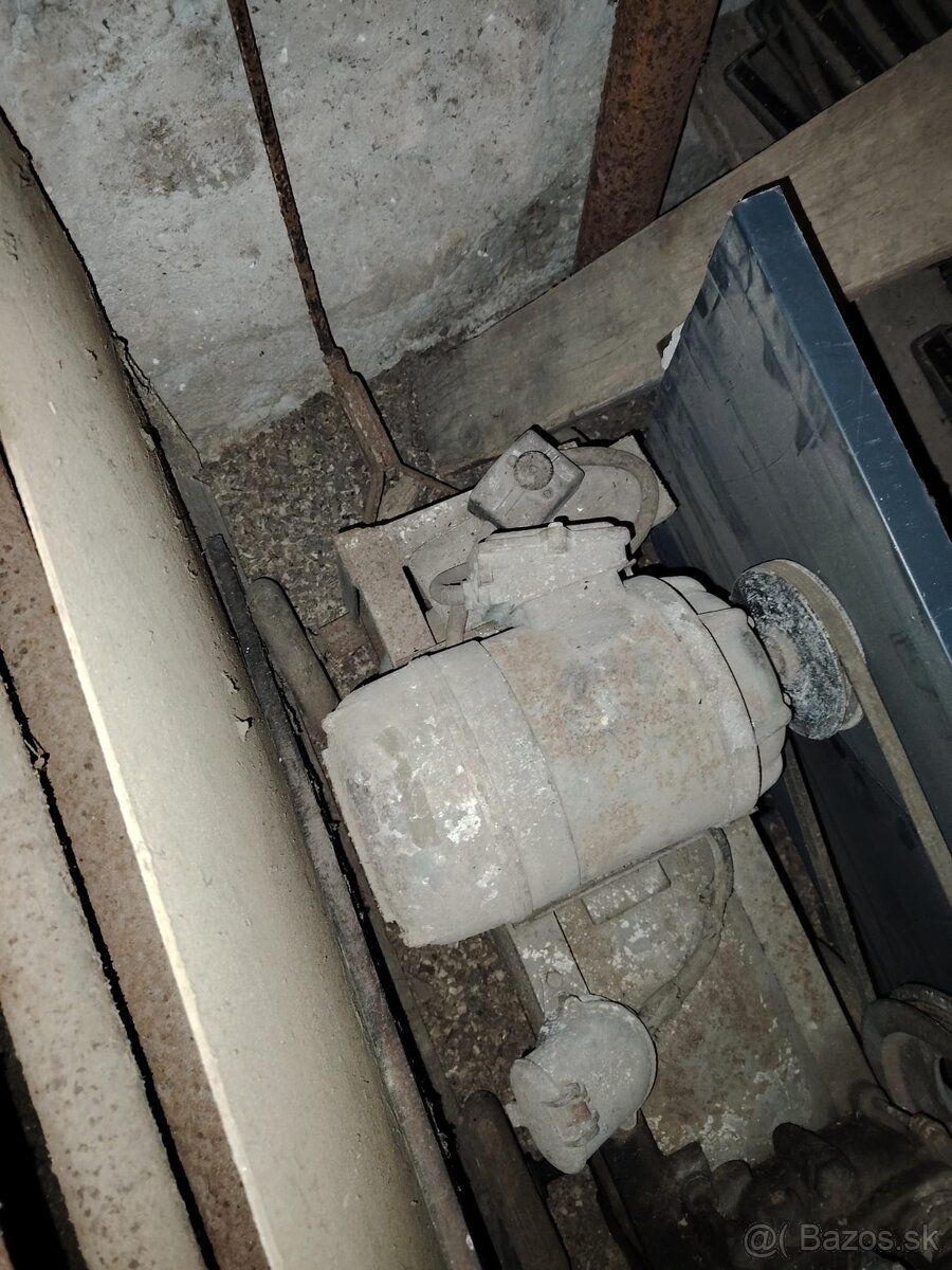 Predam dvojvalcovy kompresor - 3