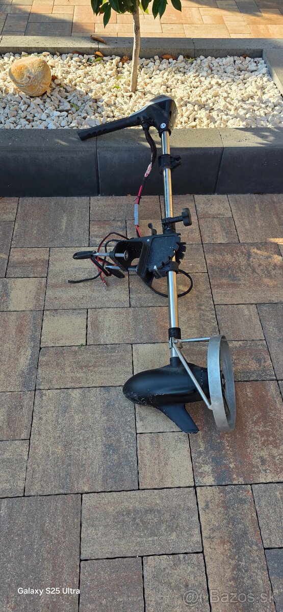 Rhino BLX 24 V - 110 LBS - 3