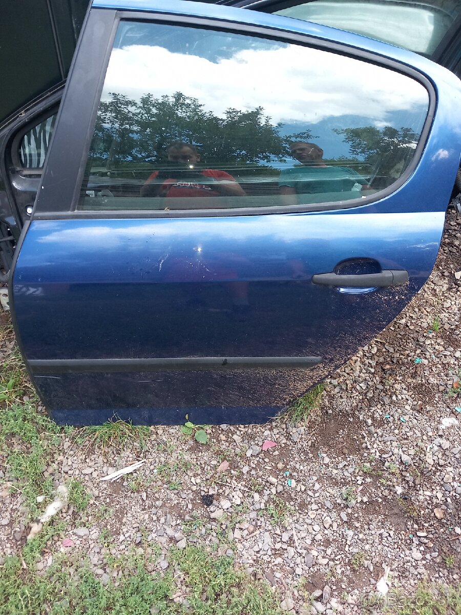 Peugeot 407 dvere sedan - 3