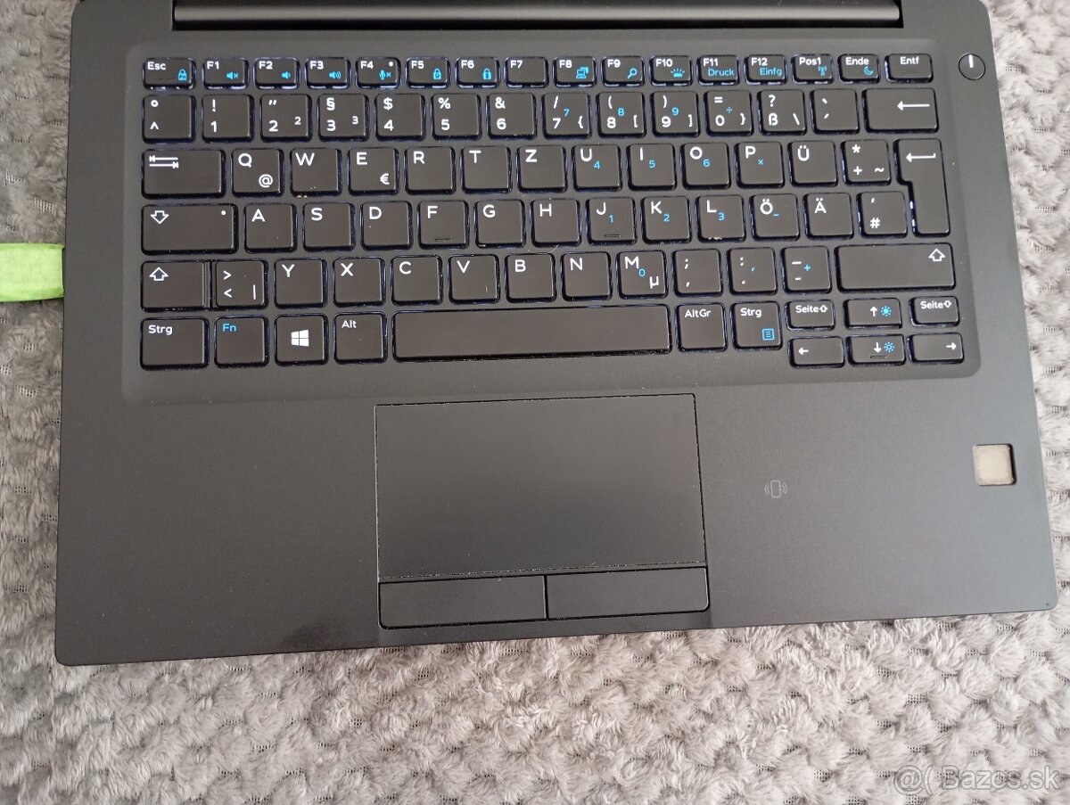 predám na diely/opravu dotykový DELL LATITUDE 7390 - 3