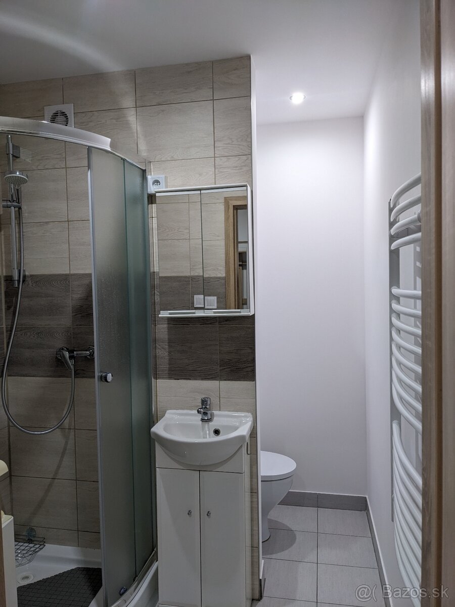 Prenájmem 1 izb. byt v Michalovciach - 3