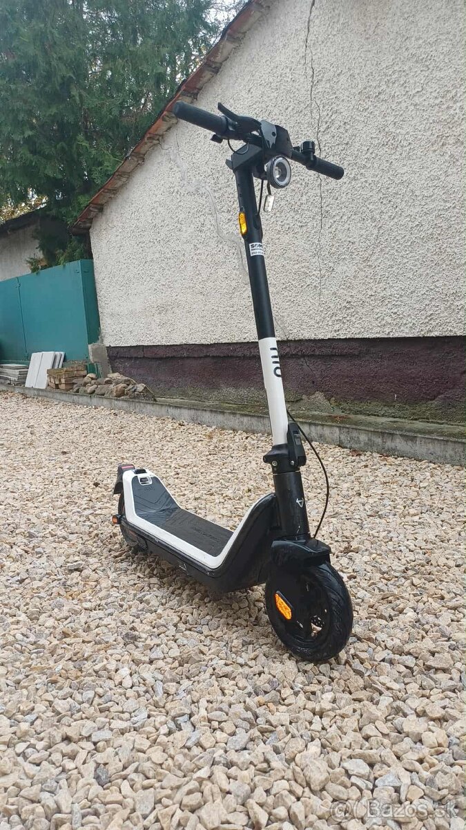 Predam el.kolobežku NIu KQi3 pro - 3