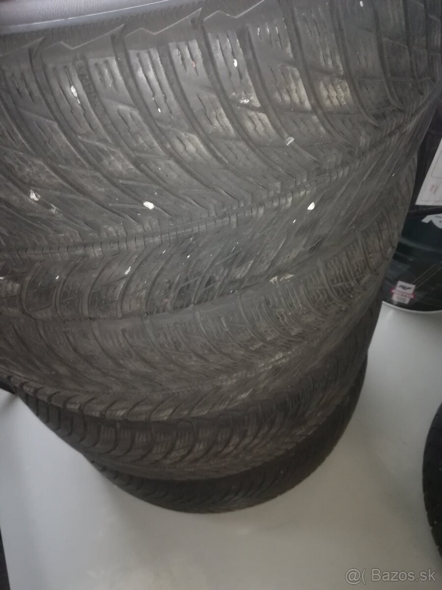 Michelin Pilot Alpin 5 255/45 R18 - 3