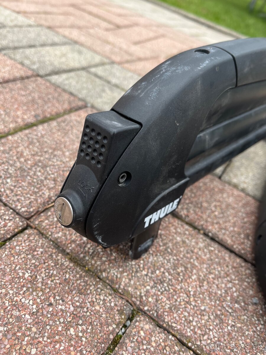Strešné nosiče /držiaky lyží zn.THULE - 3